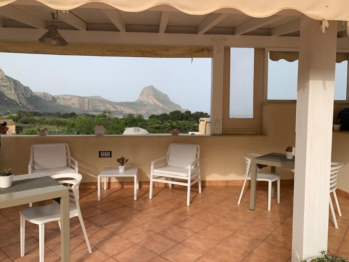 Cala Di Ponente Hotell Castelluzzo Eksteriør bilde