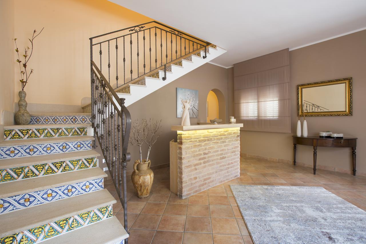 Cala Di Ponente Hotell Castelluzzo Eksteriør bilde