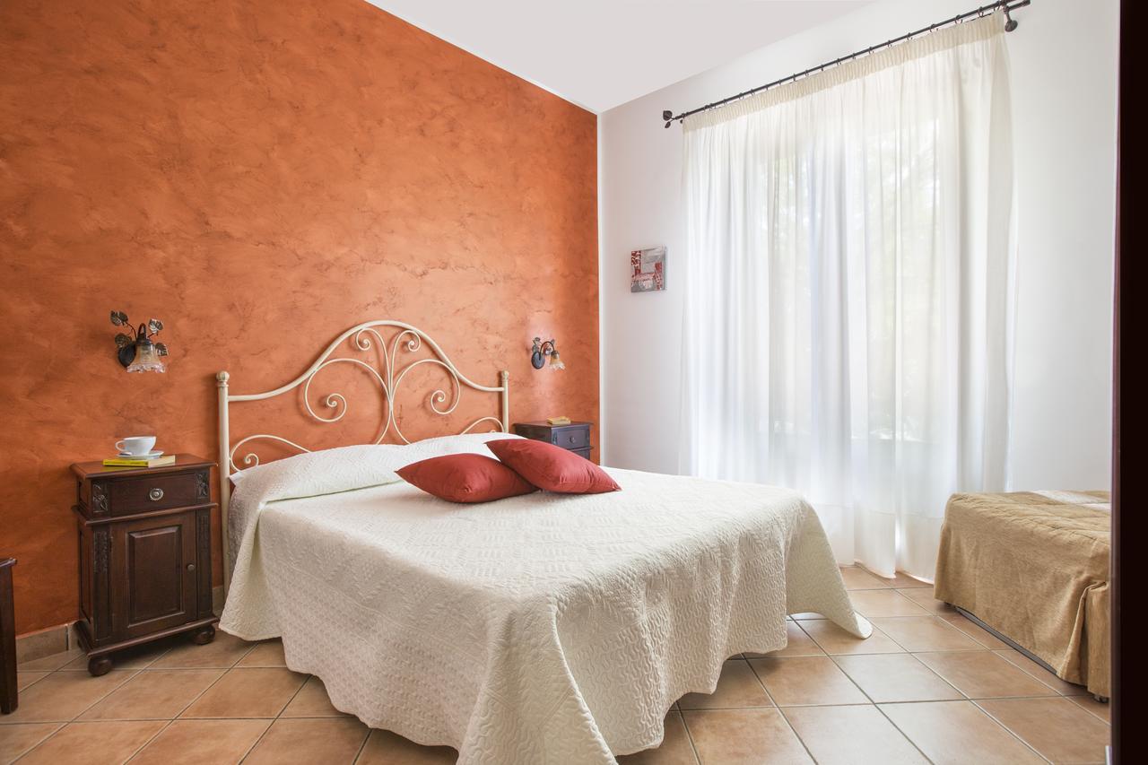 Cala Di Ponente Hotell Castelluzzo Eksteriør bilde