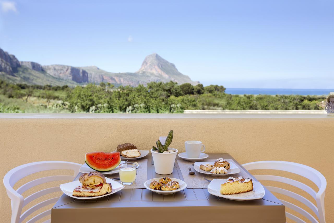 Cala Di Ponente Hotell Castelluzzo Eksteriør bilde